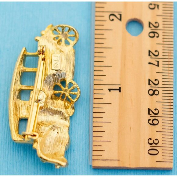 Gold Tone Vintage Car Brooch by JJ - N6 - Picture 2 of 2